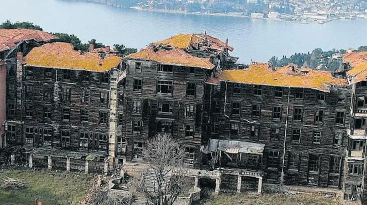 Yetimhane’de restorasyon başladı