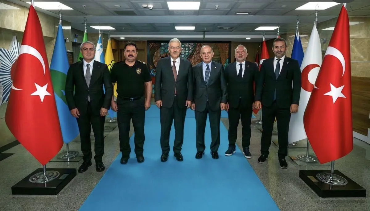 Bursa'da İtalya maçı öncesi güvenlik toplantısı, Vali Ayyıldız başkanlığında yapıldı