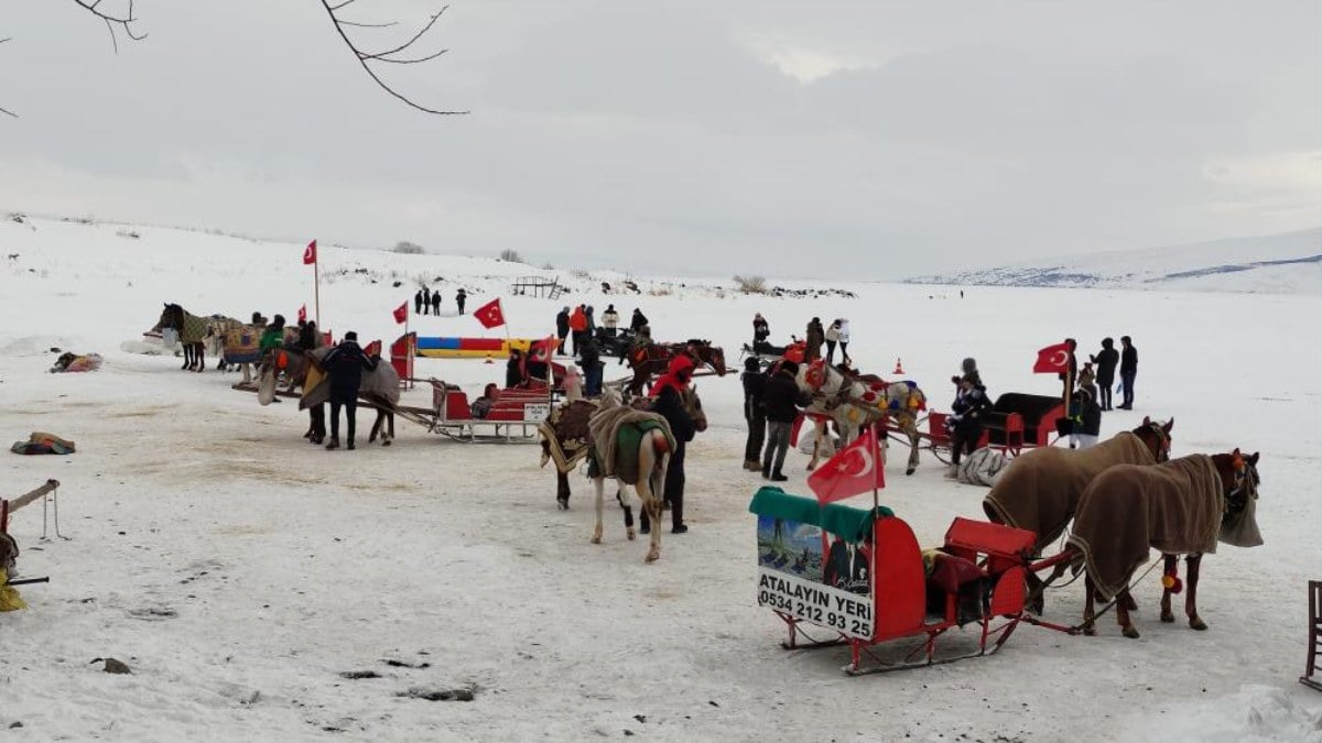 Ardahan Çıldır Gölü’nde renkli anlar